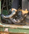 Steel Stiefel 10 Loch Weiß Rub Off